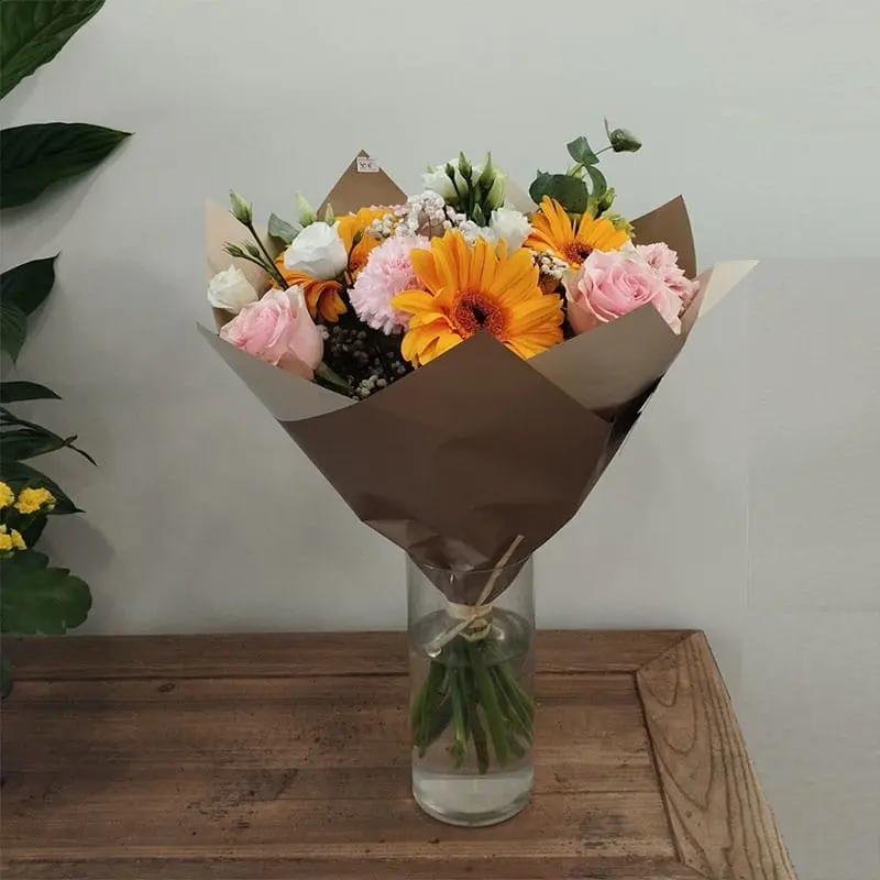 L'Artisan Floral Parisien, Fleuriste : bouquet roses et gerberas