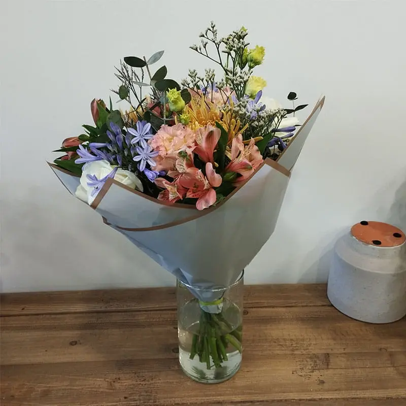 L'Artisan Floral Parisien, Fresnes : bouquet mélange de fleurs exotiques et contemporaines