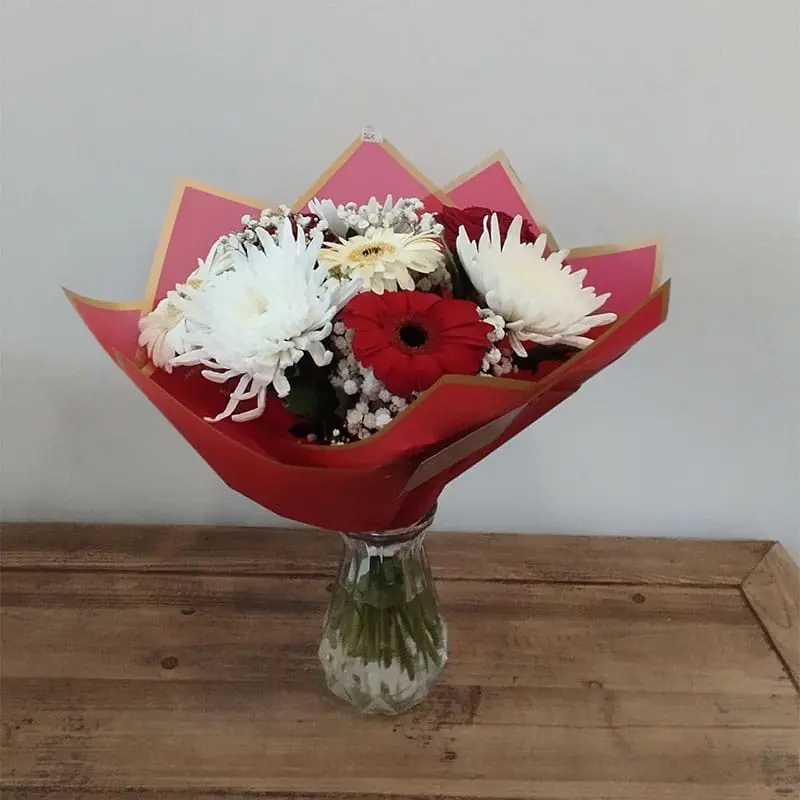 L'Artisan Floral Parisien, Fresnes : bouquet de roses et gerberas et de chrysanthèmes