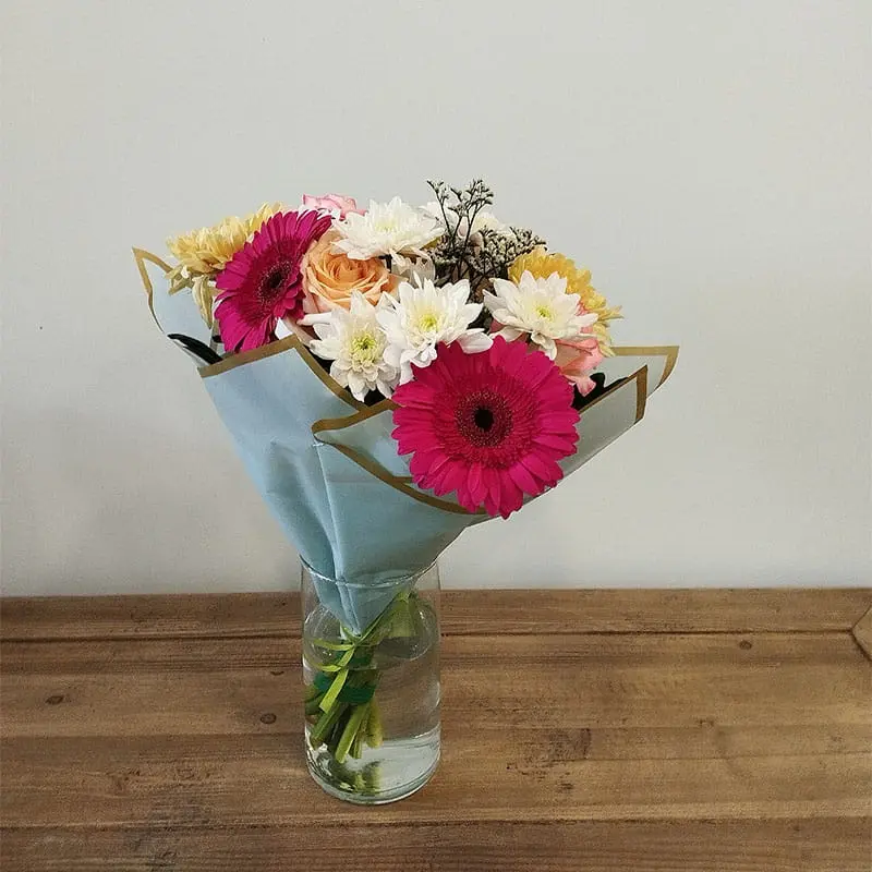 L'Artisan Floral Parisien Fresnes : bouquet chrysanthèmes, gerberas et roses