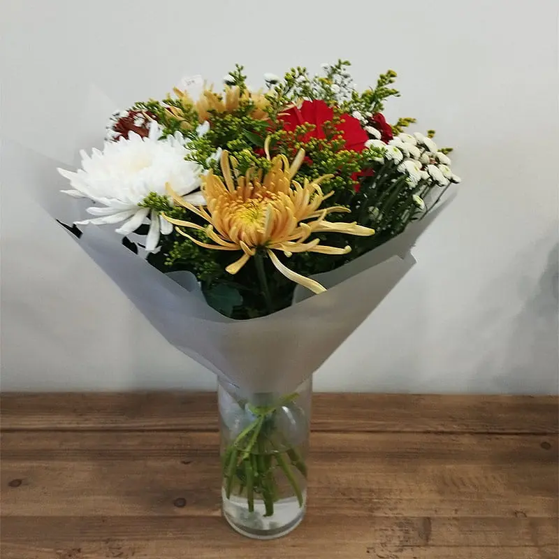 L'Artisan Floral Parisien, Fresnes : bouquet chrysanthèmes gerberas et statices